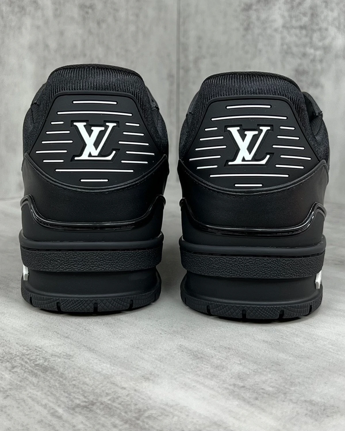 louis-vuitton-lv-trainer-sneaker--BO9U5PMI02_PM1_Side view (7) Kivne Louis Vuitton LV Trainer Sneaker "All Black"