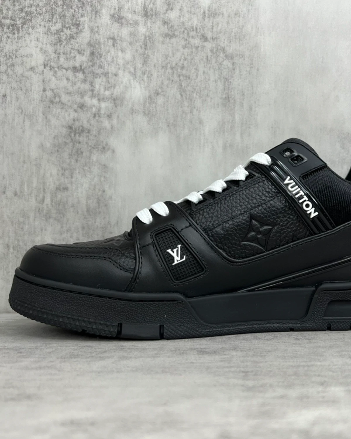 louis-vuitton-lv-trainer-sneaker--BO9U5PMI02_PM1_Side view (8) Kivne Louis Vuitton LV Trainer Sneaker "All Black"