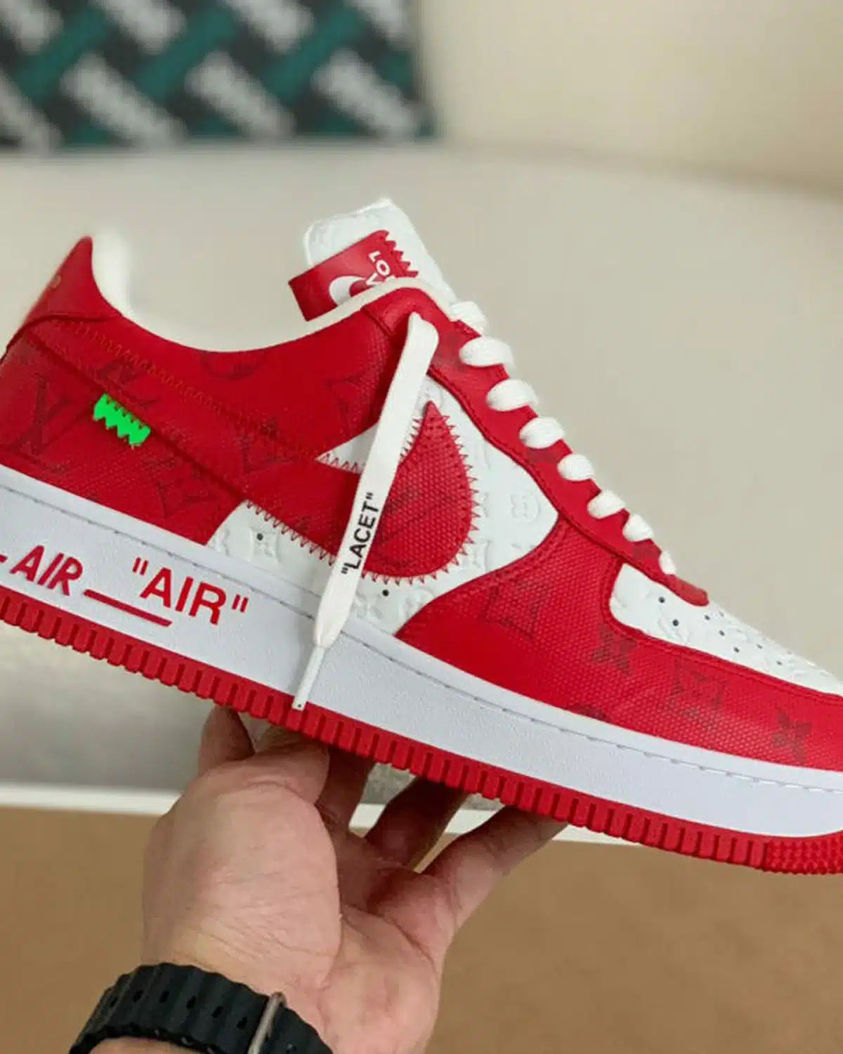 louis-vuitton-x-nike-air-force-1-low-virgil-abloh-white-red (1) Kivne Louis Vuitton x Nike Air Force 1 Low ‘Virgil Abloh – White/Red’