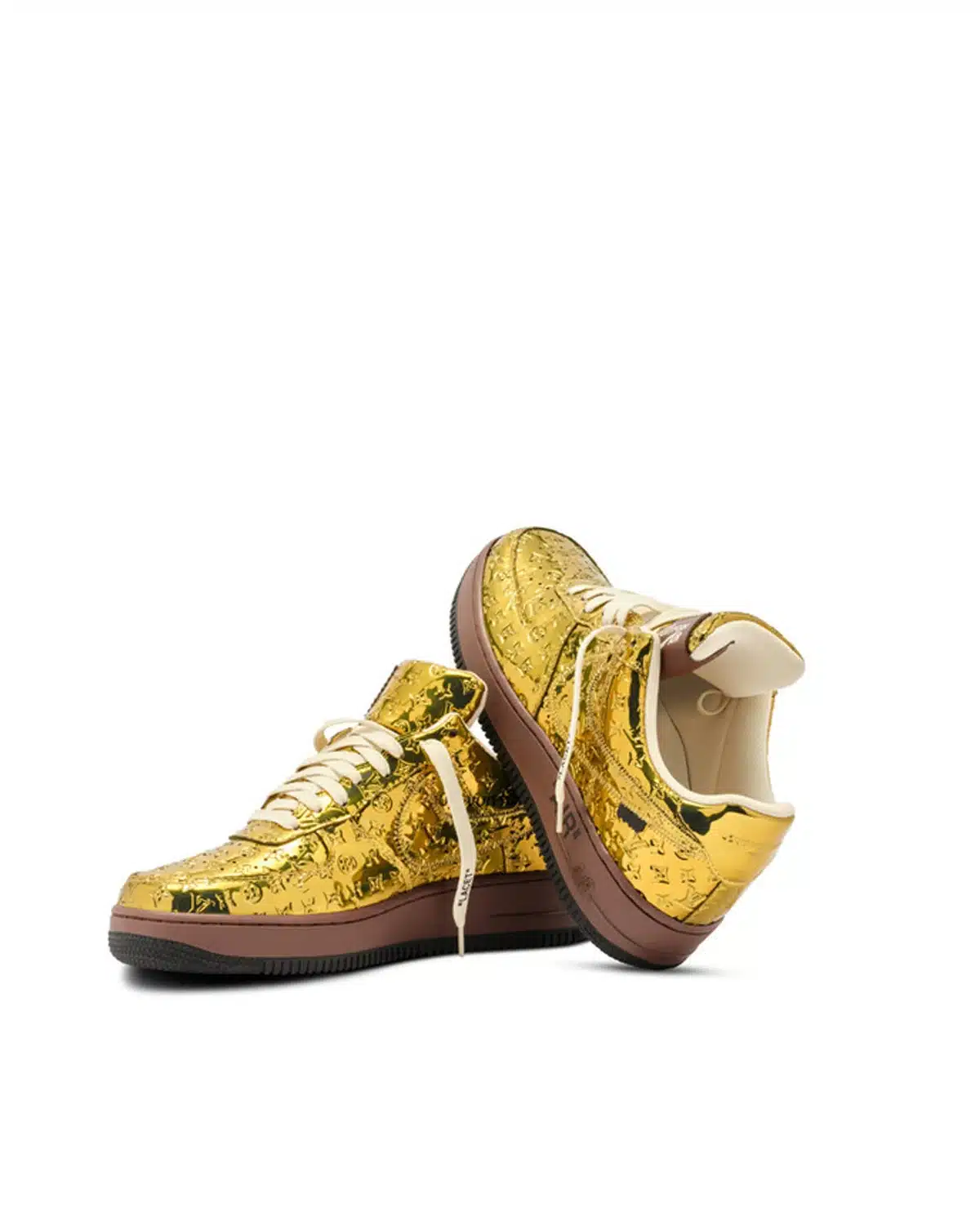 louis-vuitton-x-nike-air-force-1-virgil-abloh-metallic-gold (2) Kivne Louis Vuitton x Nike Air Force 1 “Gold.”