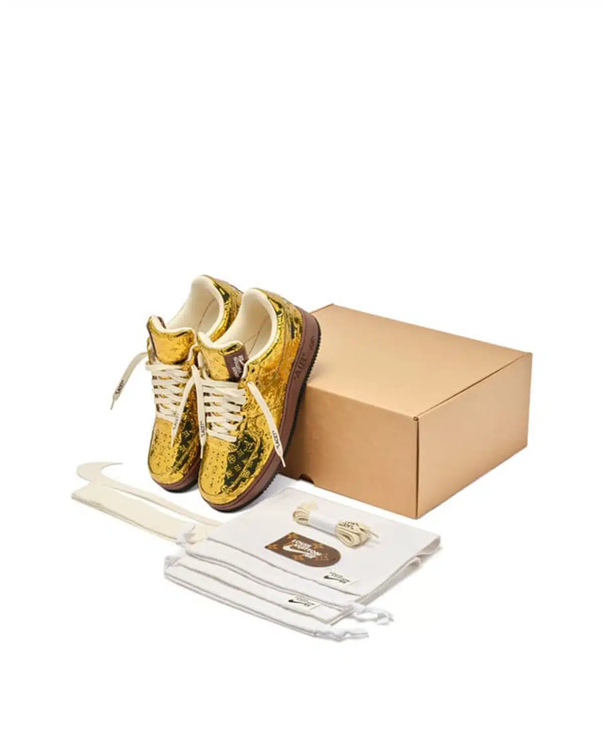 louis-vuitton-x-nike-air-force-1-virgil-abloh-metallic-gold (5) Kivne Louis Vuitton x Nike Air Force 1 “Gold.”