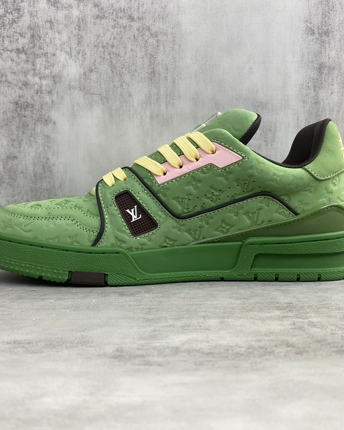 louis-vuitton-x-tyler-the-creator-lv-trainer-neon-green (5) kivne Louis Vuitton x Tyler the Creator Trainer “Green” sneakers