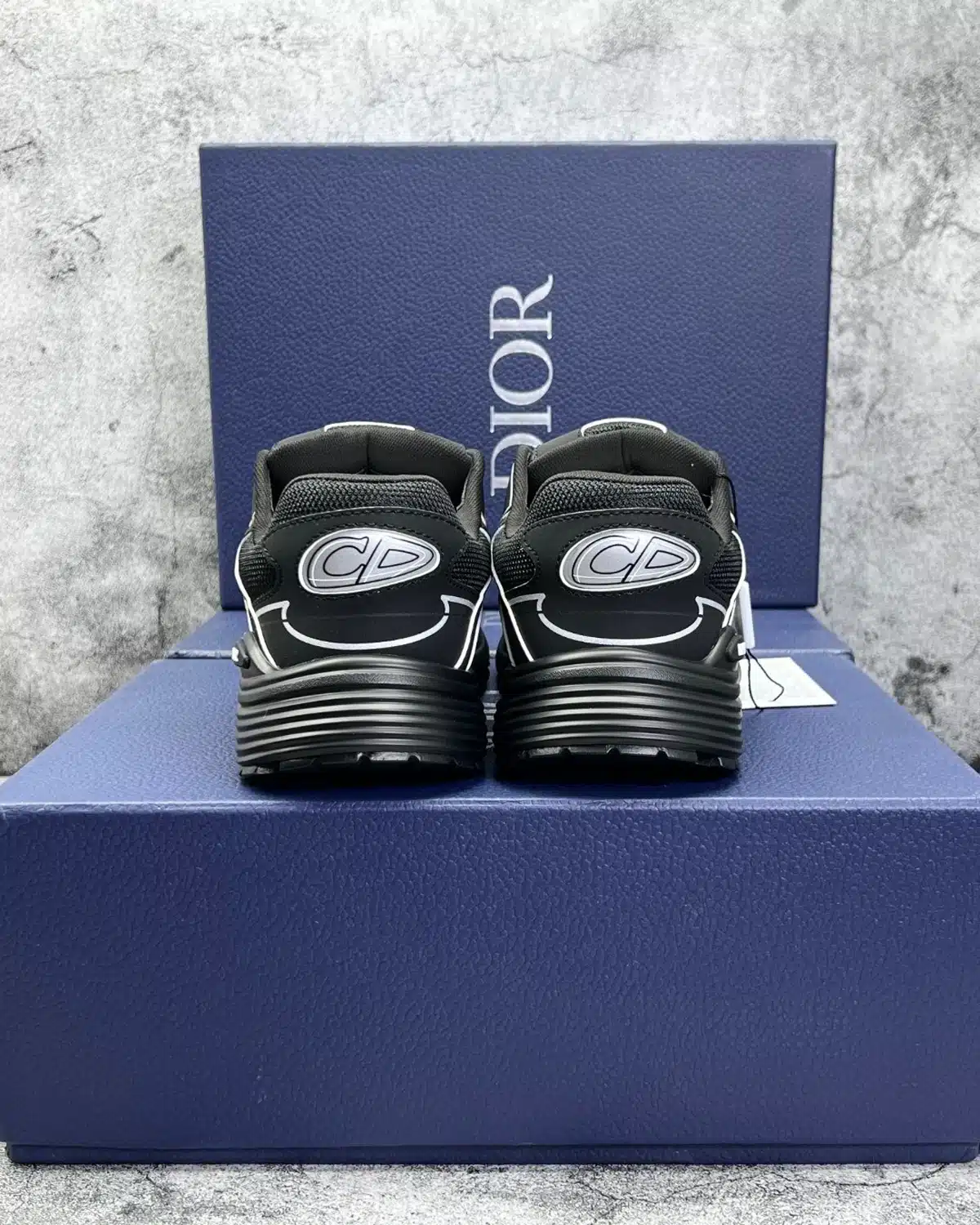 dior-b30-countdown-sneakers-black. (6)