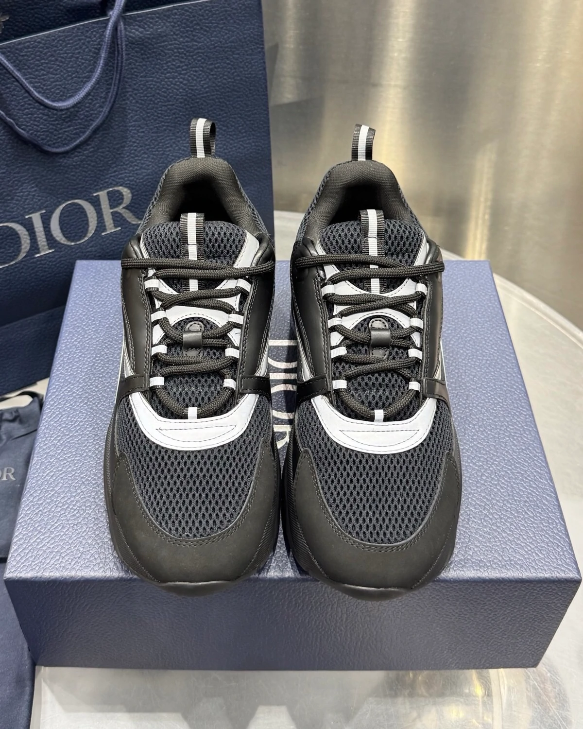 dior-b22-black-reflective-luxury-sneakers (6) Kivne Dior B22 'Black Reflective'