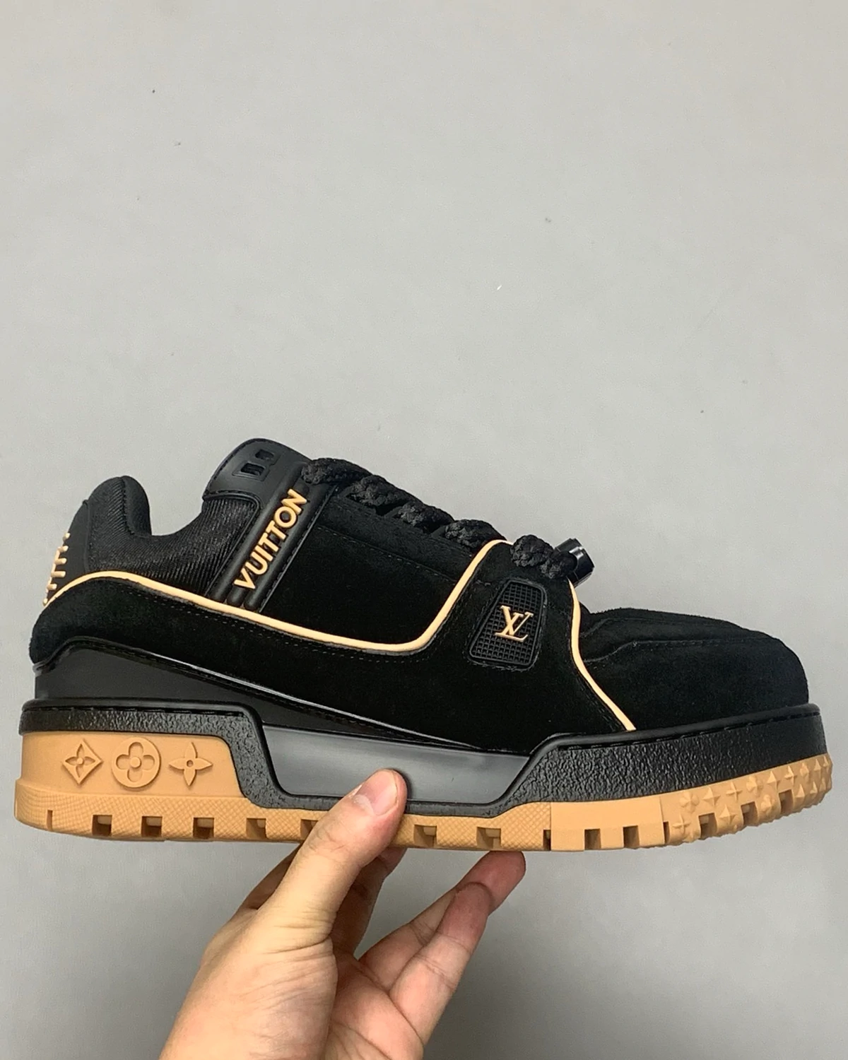 Kivne Louis Vuitton Trainer Maxi