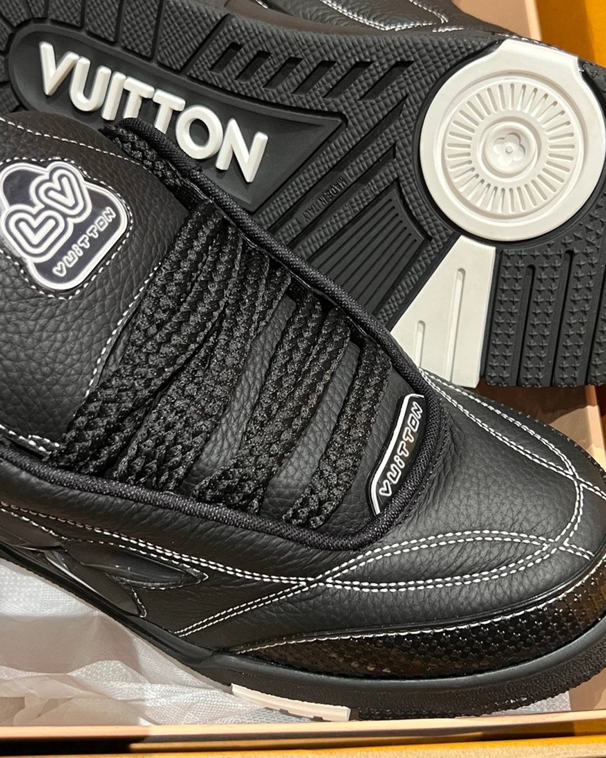 lv-skate-sneaker-black-mens-luxury-fashion-trainers (6) Kivne LV Skate Sneaker Black
