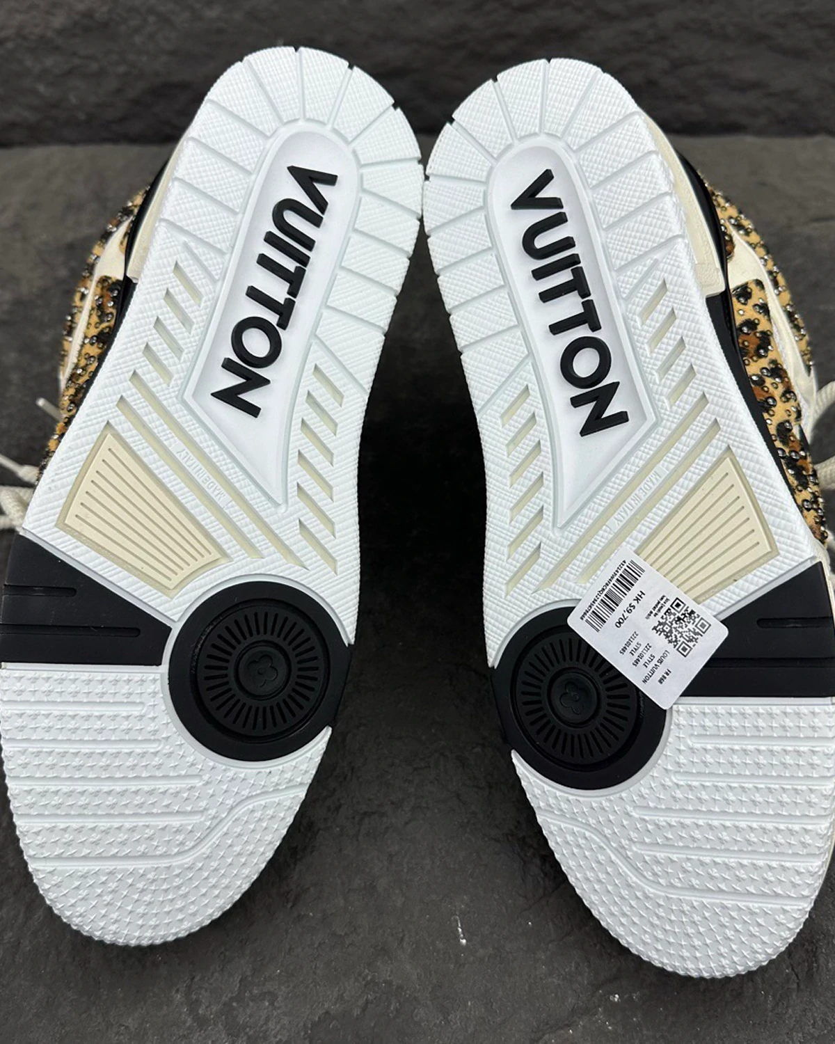 lv-skate-sneaker-white-men-luxury-fashion-shoes (5) Kivne LV Skate Sneaker White