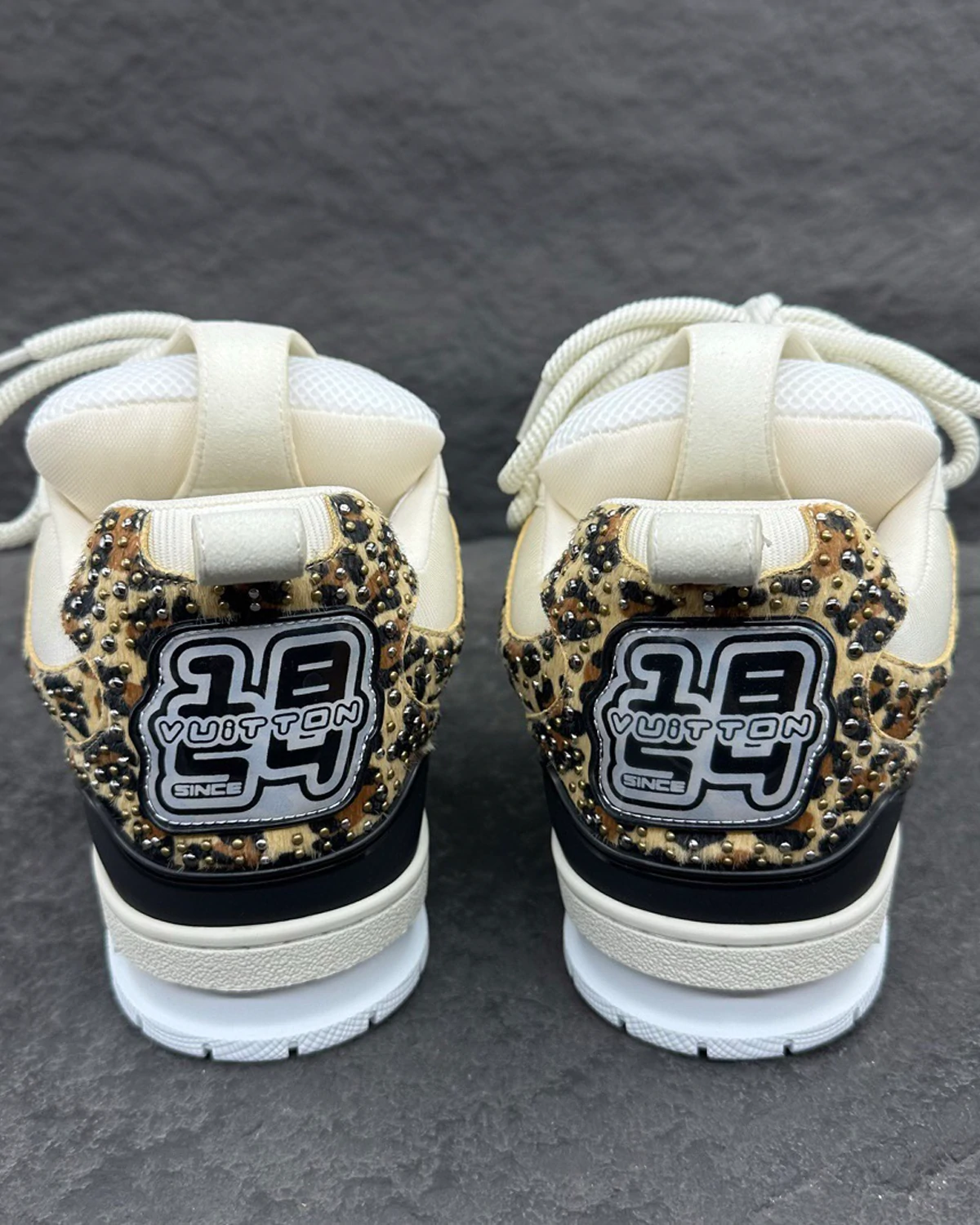 lv-skate-sneaker-white-men-luxury-fashion-shoes (6) Kivne LV Skate Sneaker White