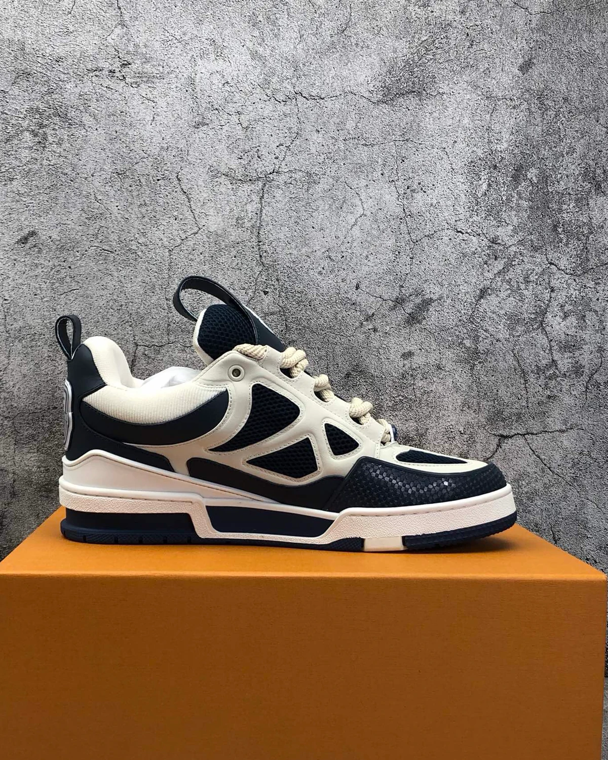 Kivne LV Skate Sneakers Blue