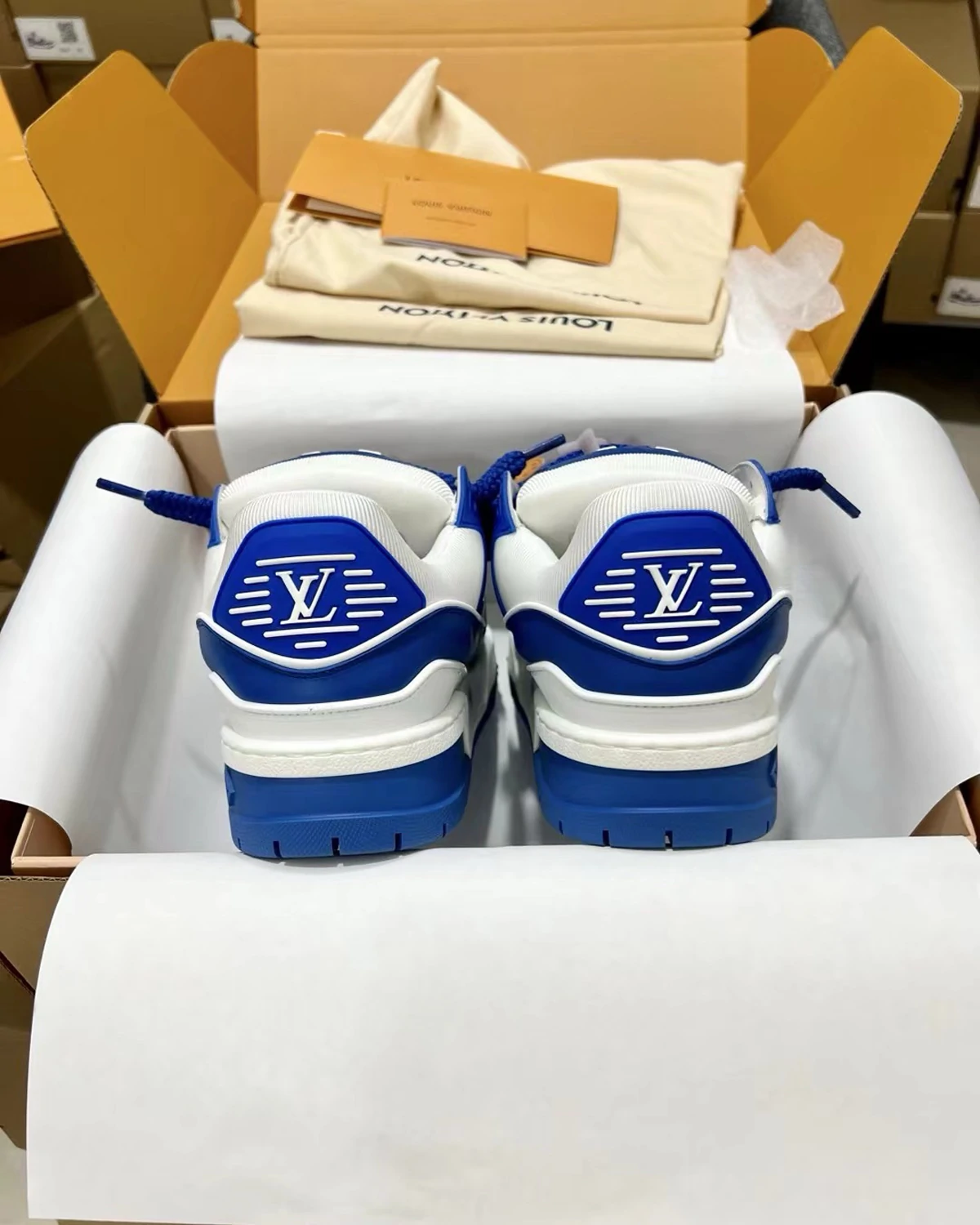lv-trainer-maxi-line-monogram-leather-shoes (6) Kivne LV Trainer Maxi Line