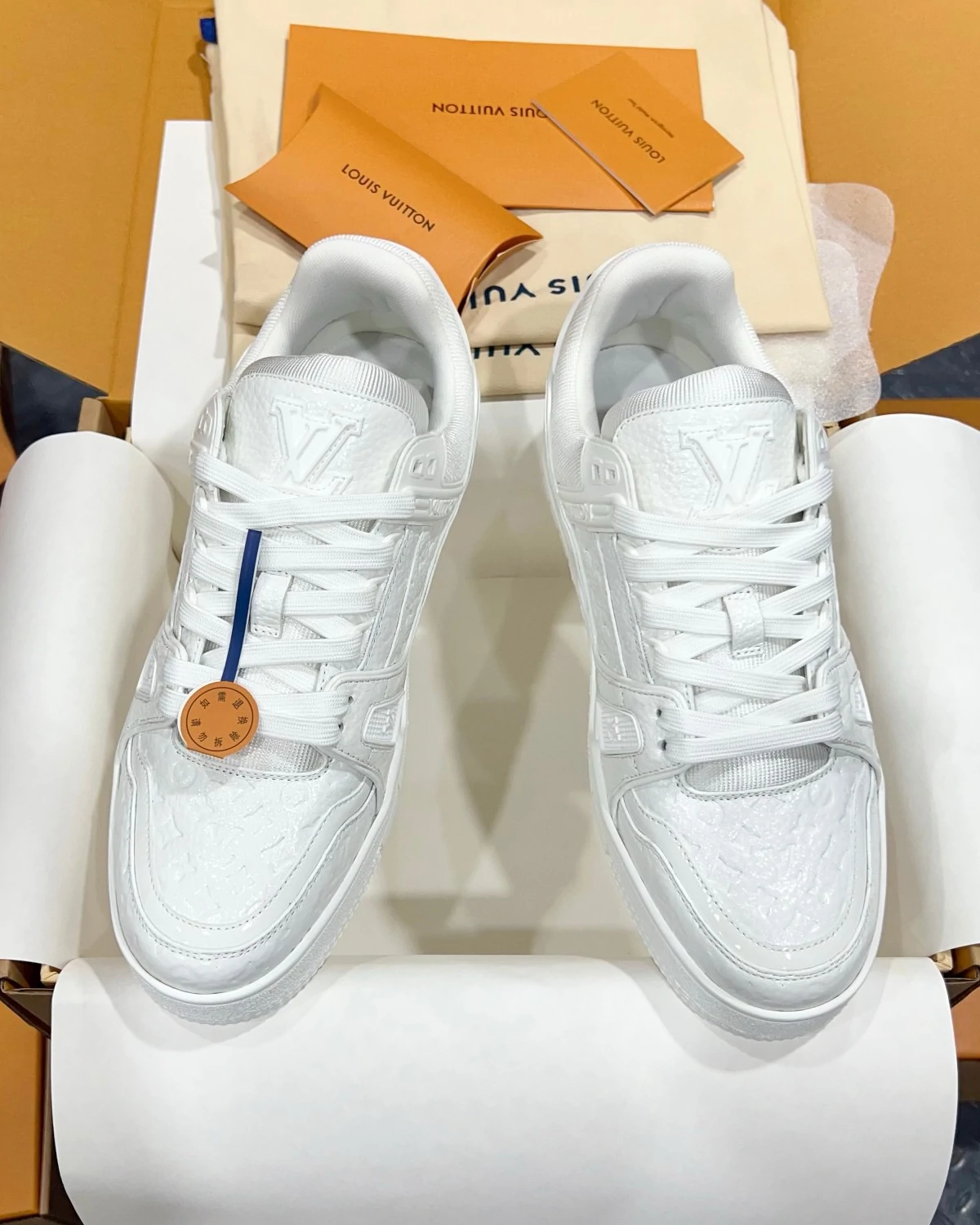 louis-vuitton-trainer-white-sport-shoes-lv-sneakers (5) Kivny LV Trainer White Sport Shoes