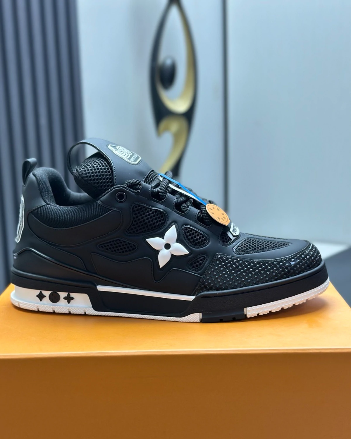 KIVNE LV Skate Trainers