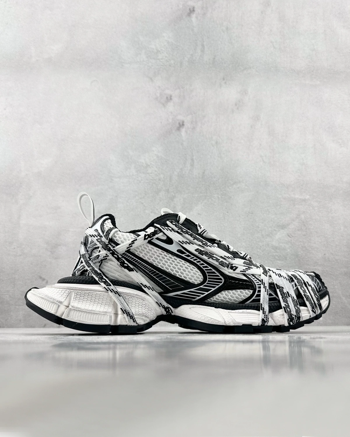 lace-up Logo Sneakers