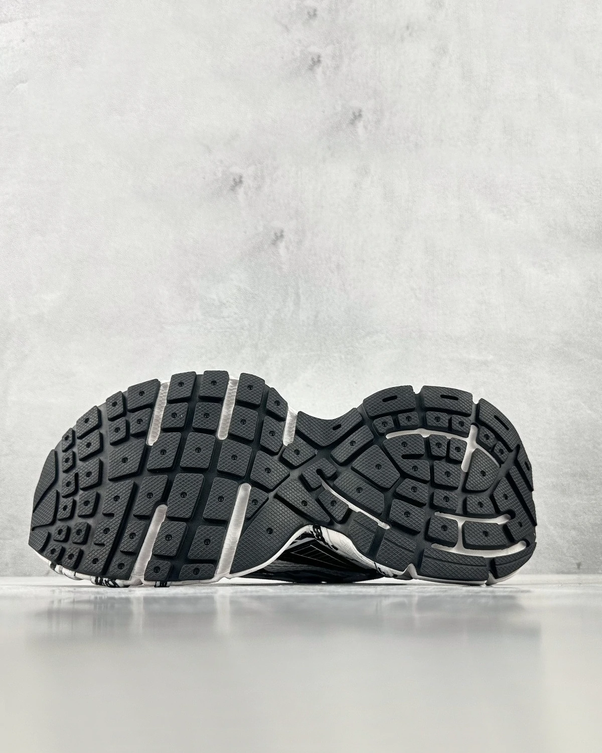 lace-up-logo-sneakers (3) lace-up Logo Sneakers